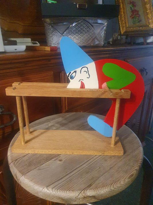 Retro trilleklovn / akrobatfigur i træ – Vintage legetøj