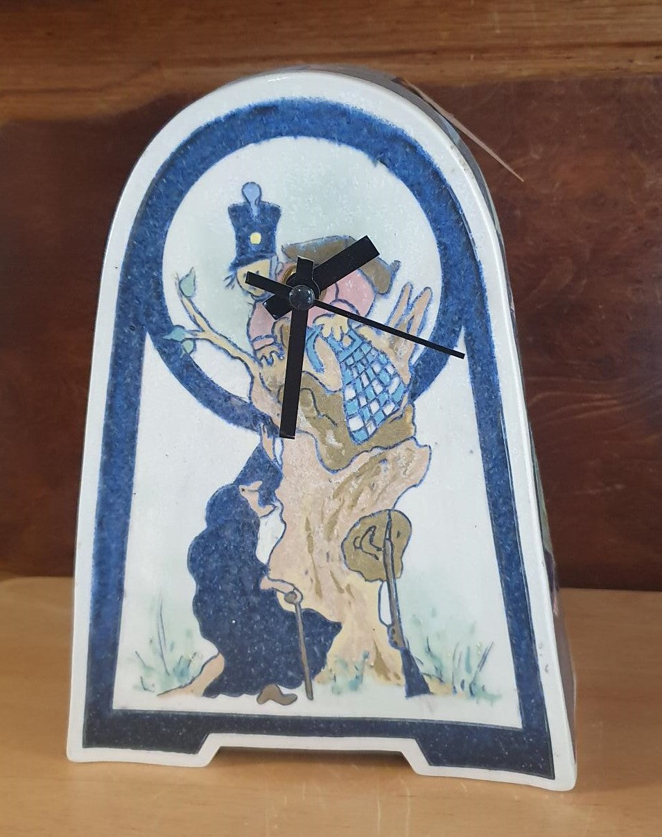 Henriette Flindt – Vintage Stentøjsur "Fyrtøjet"
